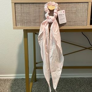 Lululemon Pink Uplifting Scrunchie Flow NWT